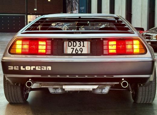 DeLorean DMC-12